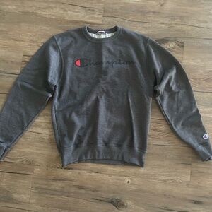Champion crew sweatshirt Size S